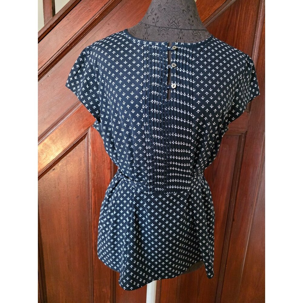 Tommy Hilfiger Womens Navy Blue Short Sleeve Button-Down Blouse With Tie Waist M